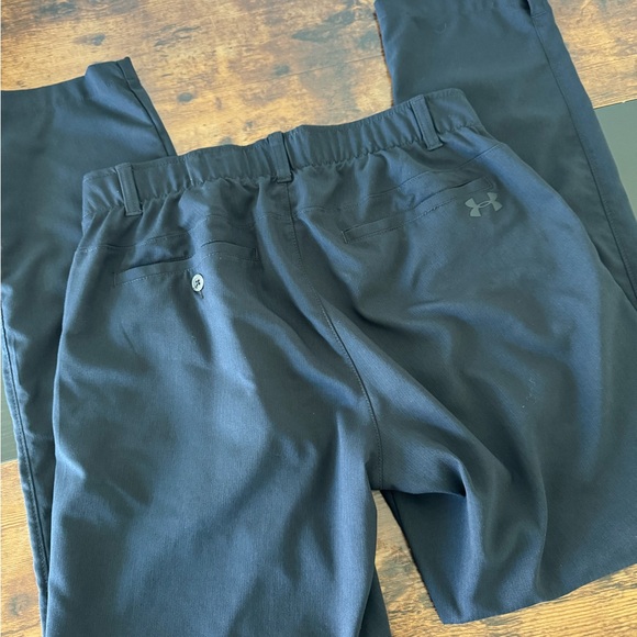 Under Armour “The Showdown Pant” - 32x30 - Picture 2 of 9